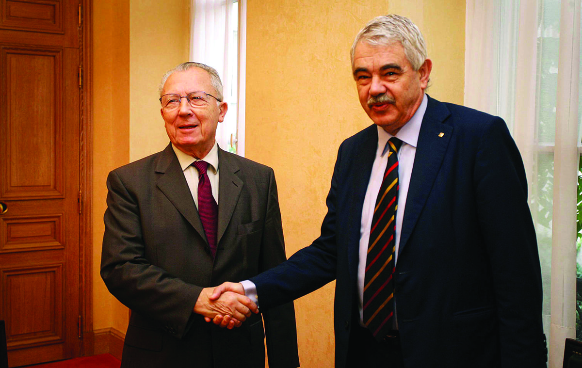 Reunió a Paris, el 12 d’octubre de 2006, de Pasqual Maragall, aleshores president de la Generalitat, amb Jacques Delors, expresident de la Comissió europea i president fundador de l'associació Notre Europe. Foto: Fundació Catalunya Europa
