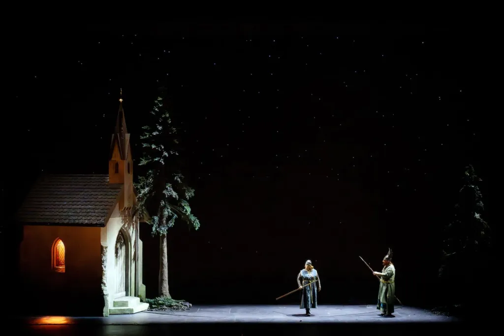 Mina-Liisa Värelä (Brünnhilde) i Nicholas Brownlee (Wotan), al segon acte de 'La valquíria', a la Bayerische Staatsoper de Munich. Fotografia de Monika Rittershaus
